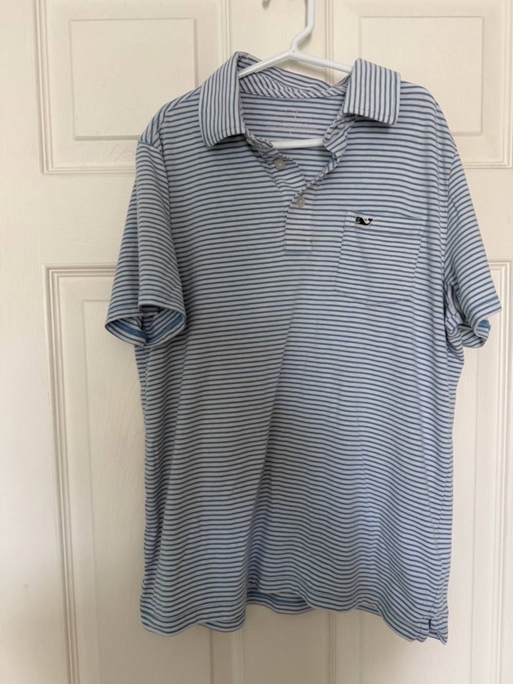 Vineyard Vines Boys Large Edgartown light Blue and White Striped Polo
